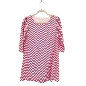 Everly‎ Pink/White  Chevron Print Shift Dress Size Medium